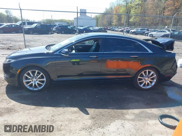 2015 Lincoln MKZ Hybrid z VIN 3LN6L2LU2FR624527, wystawiony jako IAAI lot #41976557 z przebiegiem 87 882 mil mil oraz . Historia ofert i sprzedaży dostępna na DreamBid. Obrazek 14.