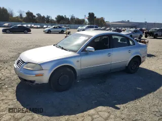 2003 Volkswagen Passat GL z VIN WVWMD63B83P045138, wystawiony jako Copart lot #46531755 z przebiegiem 219 355 mil mil oraz Szkoda całkowita • Salvage title. Historia ofert i sprzedaży dostępna na DreamBid. Obrazek 1.