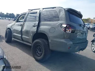 2008 Toyota Sequoia SR5 with VIN 5TDBY64A78S008225, listed as a IAAI auction lot 41443388 with 1 mi miles. Bid and sale history available at carsss.com. Image 3.