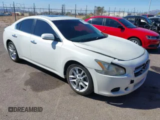 2014 Nissan Maxima SV z VIN 1N4AA5AP7EC495707, wystawiony jako IAAI lot #41878822 z przebiegiem 197 088 mil mil oraz . Historia ofert i sprzedaży dostępna na DreamBid. Obrazek 1.