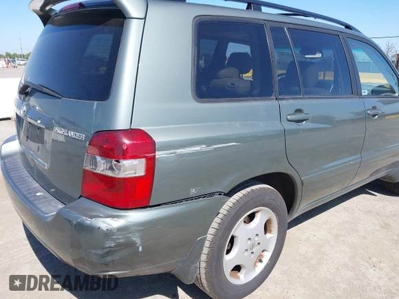 2005 Toyota Highlander z VIN JTEEP21AX50074209, wystawiony jako IAAI lot #42229791 z przebiegiem 180 122 mil mil oraz . Historia ofert i sprzedaży dostępna na DreamBid. Obrazek 6.