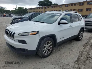 2016 Jeep Cherokee Latitude with VIN 1C4PJLCS9GW137505, listed as a Copart auction lot 62569105 with 135,101 mi miles and Clean title. Bid and sale history available at DreamBid. Image 1.