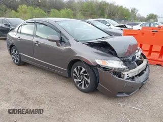 2009 Honda Civic LX z VIN 19XFA16599E019179, wystawiony jako IAAI lot #42130105 z przebiegiem 181 460 mil mil oraz . Historia ofert i sprzedaży dostępna na DreamBid. Obrazek 1.