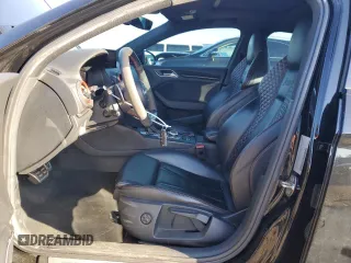 2018 Audi RS 3 z VIN WUABWGFF6J1903375, wystawiony jako Copart lot #49492155 z przebiegiem 62 838 mil mil oraz Szkoda całkowita • Salvage title. Historia ofert i sprzedaży dostępna na DreamBid. Obrazek 7.