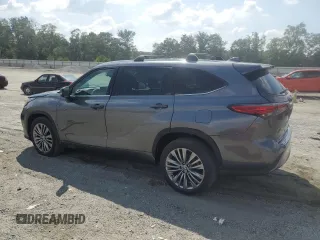 2022 Toyota Highlander Platinum with VIN 5TDFZRBH7NS182601, listed as a Copart auction lot 61832475 with 61,958 mi miles and Salvage title. Bid and sale history available at DreamBid. Image 2.