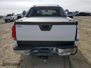 2005 Chevrolet Avalanche Z71 with VIN 3GNEK12ZX5G252768, listed as a Copart auction lot 43076865 with 181,213 mi miles and Clean Title. Bid and sale history available at carsss.com. Image 6.