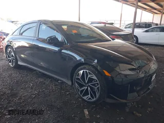 2025 Hyundai Ioniq 6 SEL z VIN KMHM34AA8SA088537, wystawiony jako IAAI lot #41388877 z przebiegiem 535 mil mil oraz . Historia ofert i sprzedaży dostępna na DreamBid. Obrazek 1.