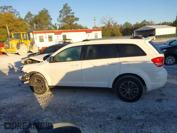 2018 Dodge Journey SE with VIN 3C4PDCAB3JT444417, listed as a IAAI auction lot 41833034 with 72,354 mi miles. Bid and sale history available at carsss.com. Image 14.