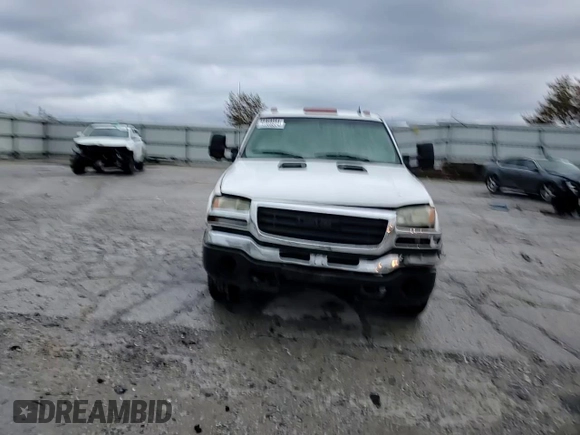 2006 GMC Sierra 3500 DRW SLE1 z VIN 1GTJK33D16F207548, wystawiony jako Copart lot #72369554 z przebiegiem Nie podano mil oraz Szkody całkowita. Historia ofert i sprzedaży dostępna na DreamBid. Obrazek 11.