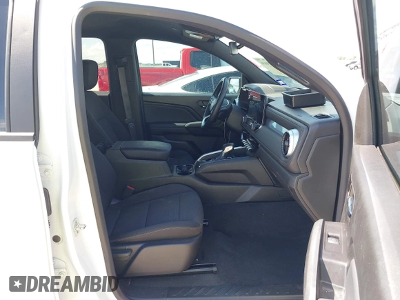 2024 Chevrolet Colorado 4WD LT with VIN 1GCPTCEKXR1125158, listed as a IAAI auction lot 42490696 with 19,647 mi miles and . Bid and sale history available at DreamBid. Image 5.