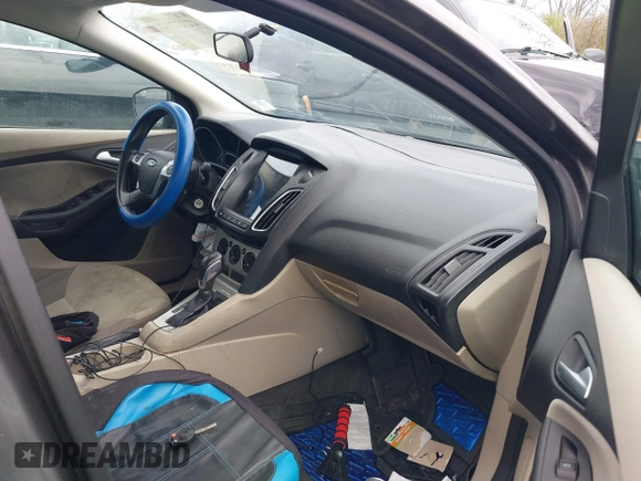 2013 Ford Focus SE z VIN 1FADP3F29DL125404, wystawiony jako IAAI lot #41957990 z przebiegiem 187 000 mil mil oraz . Historia ofert i sprzedaży dostępna na DreamBid. Obrazek 5.