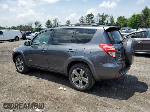 2010 Toyota RAV4 Sport с VIN JTMRF4DV4AD036870, выставлен на аукционе Copart как лот 60025545 с пробегом 168 010 миль миль и Чистый • Clean title. История ставок и продаж доступна на DreamBid. Изображение 2.