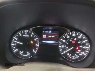 2017 Nissan Pathfinder SV with VIN 5N1DR2MM6HC662994, listed as a IAAI auction lot 41770431 with 184,485 mi miles. Bid and sale history available at carsss.com. Image 7.