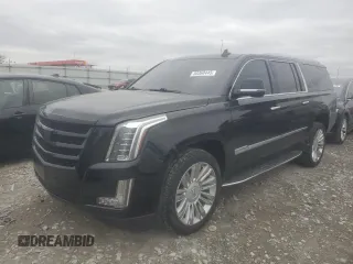 2018 Cadillac Escalade ESV Luxury z VIN 1GYS4HKJ6JR266325, wystawiony jako Copart lot #50368445 z przebiegiem 212 111 mil mil oraz Szkoda całkowita • Salvage title. Historia ofert i sprzedaży dostępna na DreamBid. Obrazek 1.