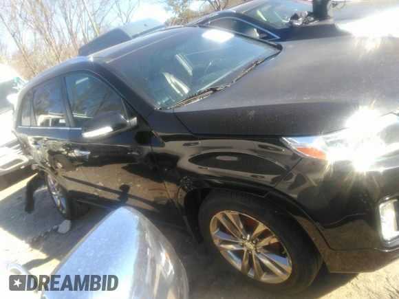 2014 Kia Sorento SX Limited with VIN 5XYKW4A74EG451217, listed as a IAAI auction lot 41358018 with 284,588 mi miles. Bid and sale history available at carsss.com. Image 13.