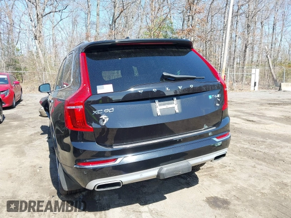 2016 Volvo XC90 T6 Inscription with VIN YV4A22PL1G1081831, listed as a IAAI auction lot 41808463 with 92,718 mi miles. Bid and sale history available at carsss.com. Image 16.