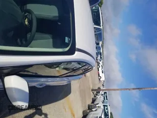 2017 Ford Escape SE z VIN 1FMCU0GD4HUC98854, wystawiony jako IAAI lot #42558269 z przebiegiem 62 975 mil mil oraz . Historia ofert i sprzedaży dostępna na DreamBid. Obrazek 8.