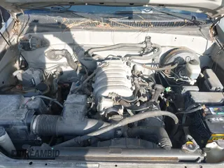 2004 Toyota Tundra SR5 with VIN 5TBET34114S436871, listed as a IAAI auction lot 41735558 with 240,899 mi miles. Bid and sale history available at carsss.com. Image 10.