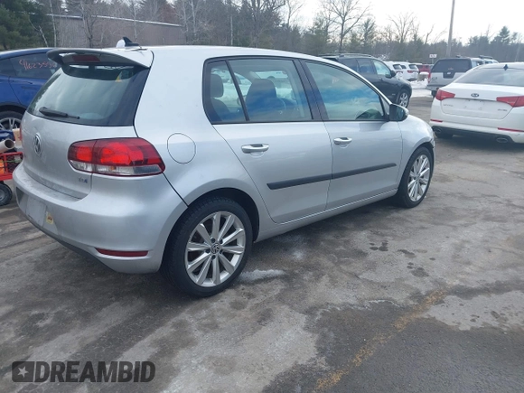 2013 Volkswagen Golf TDI z VIN WVWDM7AJ7DW137767, wystawiony jako IAAI lot #41548852 z przebiegiem 102 984 mil mil oraz . Historia ofert i sprzedaży dostępna na DreamBid. Obrazek 4.