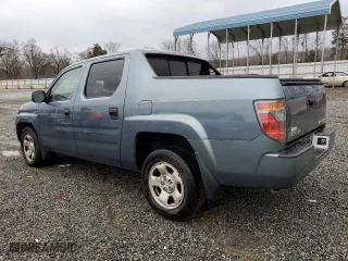 2008 Honda Ridgeline RT with VIN 2HJYK16298H519398, listed as a Copart auction lot 42680605 with 253,348 mi miles and Salvage Title. Bid and sale history available at carsss.com. Image 2.
