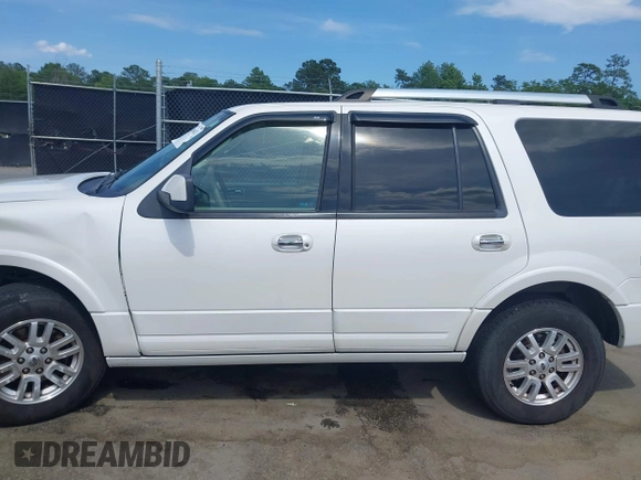 2013 Ford Expedition Limited z VIN 1FMJU1K50DEF62797, wystawiony jako IAAI lot #42166421 z przebiegiem 105 646 mil mil oraz . Historia ofert i sprzedaży dostępna na DreamBid. Obrazek 14.