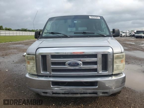 2010 Ford Econoline Passenger XL с VIN 1FBNE3BLXADA66716, выставлен на аукционе Copart как лот 55252925 с пробегом 163 751 миль миль и Списание • Salvage title. История ставок и продаж доступна на DreamBid. Изображение 5.