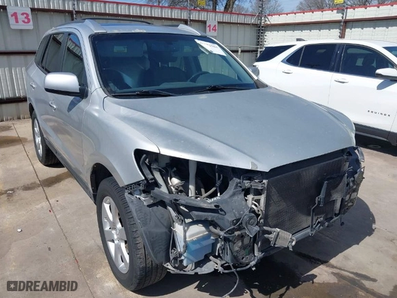 2009 Hyundai Santa Fe SE with VIN 5NMSH13E99H300552, listed as a IAAI auction lot 41772584 with 155,127 mi miles. Bid and sale history available at carsss.com. Image 1.