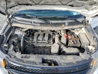 2015 Ford Utility Police Interceptor with VIN 1FM5K8AR8FGC67555, listed as a Copart auction lot 79763124 with 185,224 mi miles and Salvage Title. Bid and sale history available at carsss.com. Image 12.