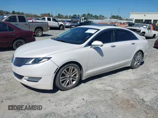 2014 Lincoln MKZ with VIN 3LN6L2GK6ER824334, listed as a IAAI auction lot 41826468 with 109,736 mi miles and . Bid and sale history available at DreamBid. Image 2.