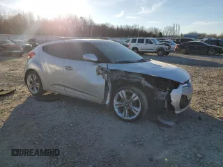 2012 Hyundai Veloster w/Gray Int с VIN KMHTC6AD2CU050738, выставлен на аукционе Copart как лот 42136435 с пробегом 151 482 миль миль и Списание • Salvage title. История ставок и продаж доступна на DreamBid. Изображение 4.