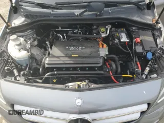 2014 Mercedes-Benz B Electric Drive with VIN WDDVP9AB4EJ003352, listed as a Copart auction lot 82856804 with 88,533 mi miles and Clean Title. Bid and sale history available at DreamBid. Image 12.