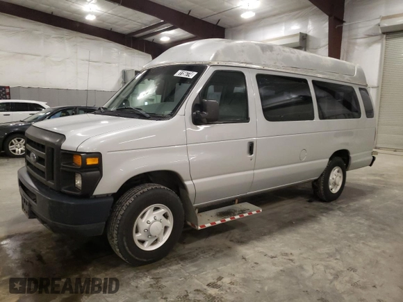2008 Ford Econoline Cargo Commercial with VIN 1FTNS24W88DB46242, listed as a Copart auction lot 81156774 with 43,636 mi miles and Clean Title. Bid and sale history available at DreamBid. Image 1.