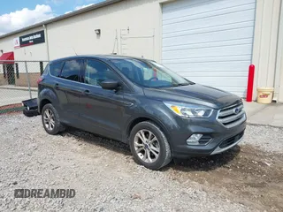 2019 Ford Escape SE z VIN 1FMCU0GD2KUB38690, wystawiony jako IAAI lot #42147262 z przebiegiem 150 298 mil mil oraz . Historia ofert i sprzedaży dostępna na DreamBid. Obrazek 1.
