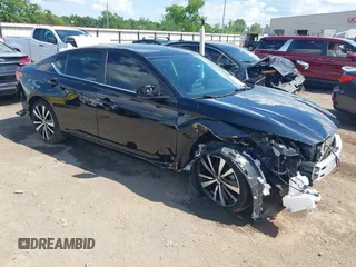 2020 Nissan Altima SR z VIN 1N4BL4CV4LC250722, wystawiony jako IAAI lot #42233023 z przebiegiem 28 953 mil mil oraz . Historia ofert i sprzedaży dostępna na DreamBid. Obrazek 1.