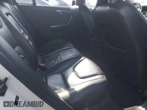 2012 Volvo S60 T5 с VIN YV1622FS0C2056306, выставлен на аукционе IAAI как лот 42394014 с пробегом 152 329 миль миль и . История ставок и продаж доступна на DreamBid. Изображение 8.