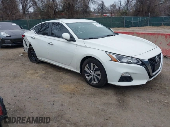 2020 Nissan Altima 2.5 S with VIN 1N4BL4BV7LC214671, listed as a IAAI auction lot 41801872 with 76,178 mi miles. Bid and sale history available at carsss.com. Image 1.