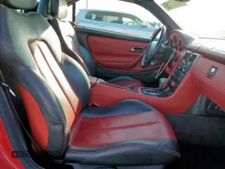 1998 Mercedes-Benz SLK 230/320 z VIN WDBKK47F7WF058115, wystawiony jako Copart lot #46637955 z przebiegiem 118 385 mil mil oraz Czysty tytuł • Clean title. Historia ofert i sprzedaży dostępna na DreamBid. Obrazek 10.