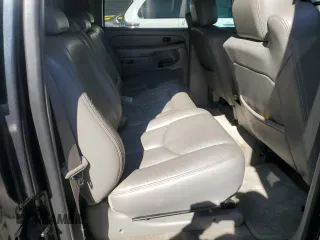 2004 Chevrolet Suburban LS with VIN 1GNFK16Z34J142771, listed as a Copart auction lot 50688535 with 222,370 mi miles and Salvage Title. Bid and sale history available at carsss.com. Image 11.