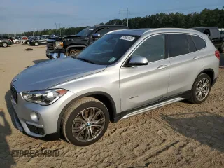 2016 BMW X1 xDrive28i with VIN WBXHT3Z34G4A49509, listed as a Copart auction lot 52992105 with 83,619 mi miles and Salvage Title. Bid and sale history available at carsss.com. Image 1.