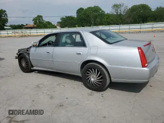 2010 Cadillac DTS 1SA z VIN 1G6KA5EY5AU111898, wystawiony jako Copart lot #54946955 z przebiegiem 44 259 mil mil oraz Szkoda całkowita • Salvage title. Historia ofert i sprzedaży dostępna na DreamBid. Obrazek 2.