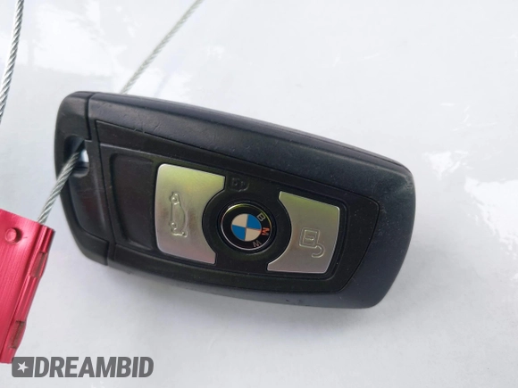 2015 BMW 3 Series 320i with VIN WBA3B1G52FNT06107, listed as a IAAI auction lot 41777304 with 85,832 mi miles. Bid and sale history available at carsss.com. Image 11.