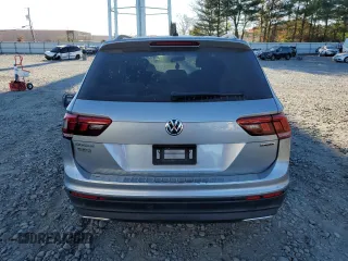 2020 Volkswagen Tiguan S z VIN 3VV0B7AXXLM102942, wystawiony jako Copart lot #79536254 z przebiegiem 53 069 mil mil oraz Szkoda całkowita • Salvage title. Historia ofert i sprzedaży dostępna na DreamBid. Obrazek 6.