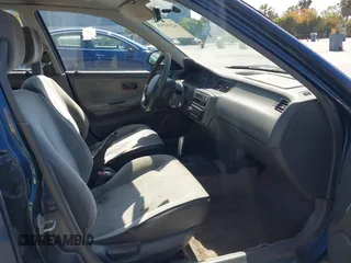 1994 Honda Civic DX z VIN JHMEG8646RS011787, wystawiony jako IAAI lot #42353591 z przebiegiem 279 381 mil mil oraz . Historia ofert i sprzedaży dostępna na DreamBid. Obrazek 5.
