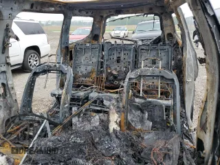 2022 Jeep Wagoneer Series II z VIN 1C4SJVBT0NS165195, wystawiony jako Copart lot #56209585 z przebiegiem Nie podano mil oraz Nie do naprawy • Non repairable. Historia ofert i sprzedaży dostępna na DreamBid. Obrazek 10.