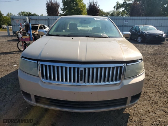 2006 Lincoln Zephyr with VIN 3LNHM26126R626690, listed as a Copart auction lot 71560864 with 136,886 mi miles and Salvage Title. Bid and sale history available at carsss.com. Image 5.