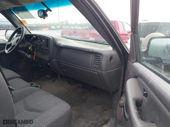 2003 Chevrolet Silverado 1500 with VIN 1GCEC14XX3Z163071, listed as a IAAI auction lot 41956115 with 89,749 mi miles. Bid and sale history available at carsss.com. Image 5.