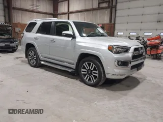 2018 Toyota 4Runner SR5 with VIN JTEBU5JR7J5551601, listed as a IAAI auction lot 41900697 with 68,057 mi miles. Bid and sale history available at carsss.com. Image 1.