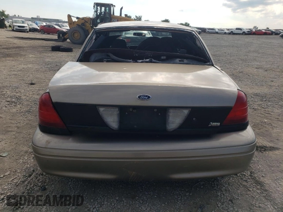2010 Ford Police Interceptor z VIN 2FABP7BV4AX129017, wystawiony jako Copart lot #56814735 z przebiegiem Nie podano mil oraz Szkoda całkowita • Salvage title. Historia ofert i sprzedaży dostępna na DreamBid. Obrazek 6.