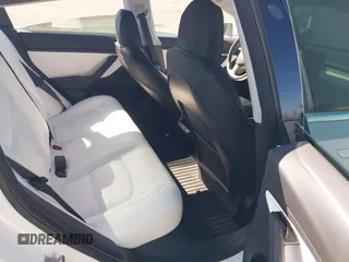 2019 Tesla Model 3 Long Range with VIN 5YJ3E1EBXKF413806, listed as a IAAI auction lot 41321906 with 24,635 mi miles. Bid and sale history available at carsss.com. Image 8.