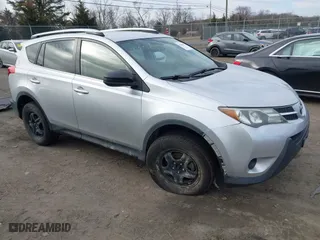 2014 Toyota RAV4 LE with VIN JTMBFREVXED062425, listed as a IAAI auction lot 41602971 with 180,960 mi miles. Bid and sale history available at carsss.com. Image 1.